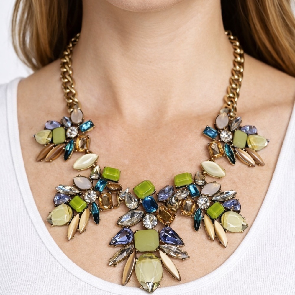 Stella & Dot Trellis Multicolor Crystal Cluster Boho Statement Necklace